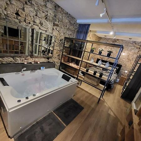 شقة Le 79 Balneo Loft Deco Authentique Centre Climatisation سُت المظهر الخارجي الصورة