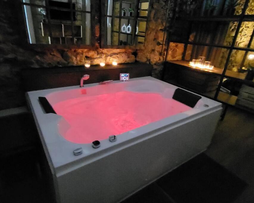 شقة Le 79 Balneo Loft Deco Authentique Centre Climatisation سُت المظهر الخارجي الصورة